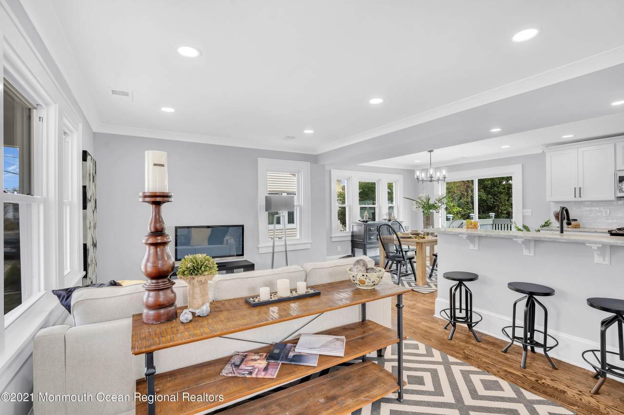 904 Pine Street - Photo 1