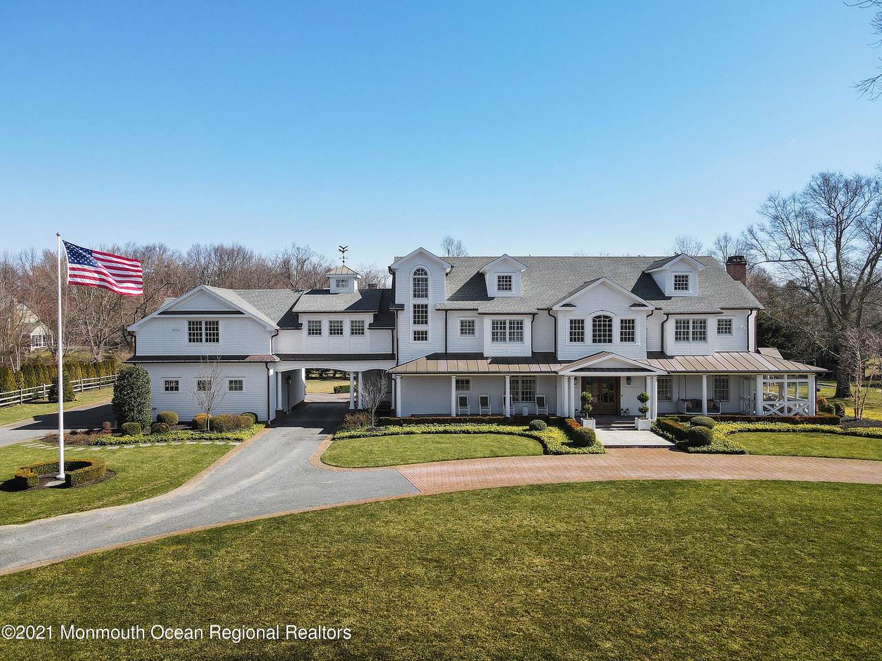 165 Bingham Avenue - Photo 1