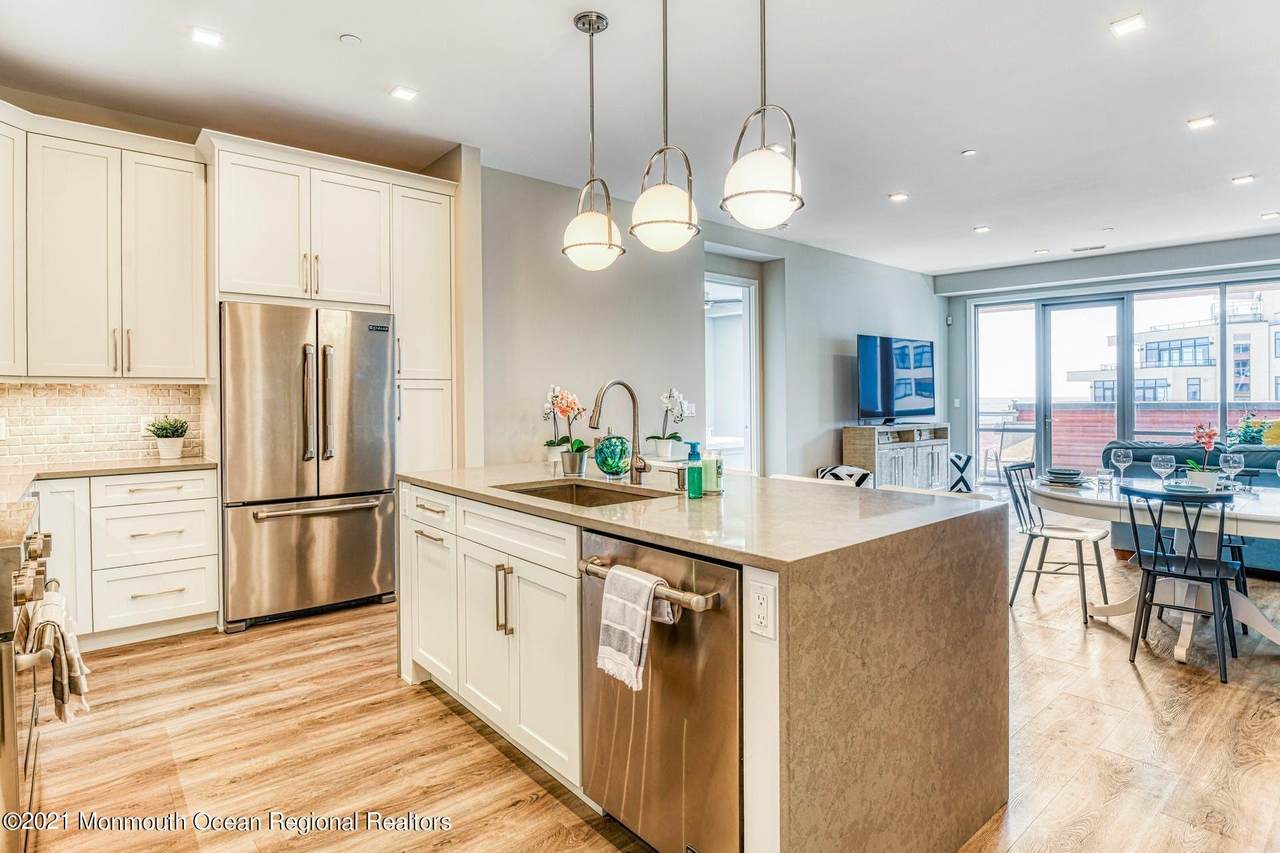 365 Ocean Boulevard - Photo 1