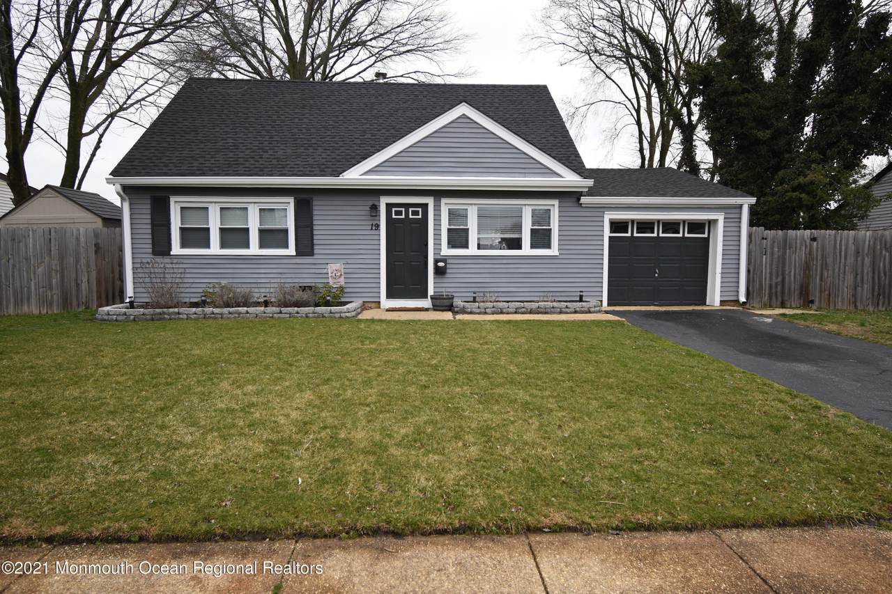 19 Buttonwood Place - Photo 1