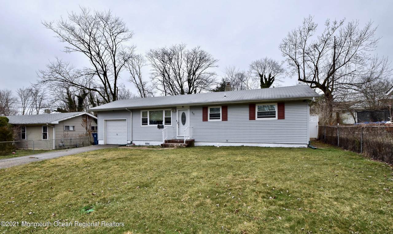 11 Parkway Boulevard - Photo 1