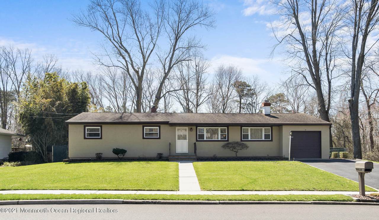 93 Western Drive - Photo 1