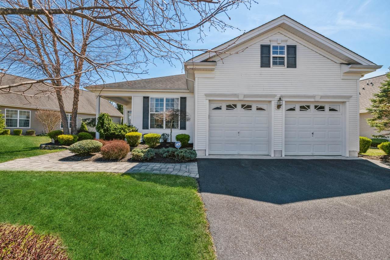 35 Carlisle Drive - Photo 1