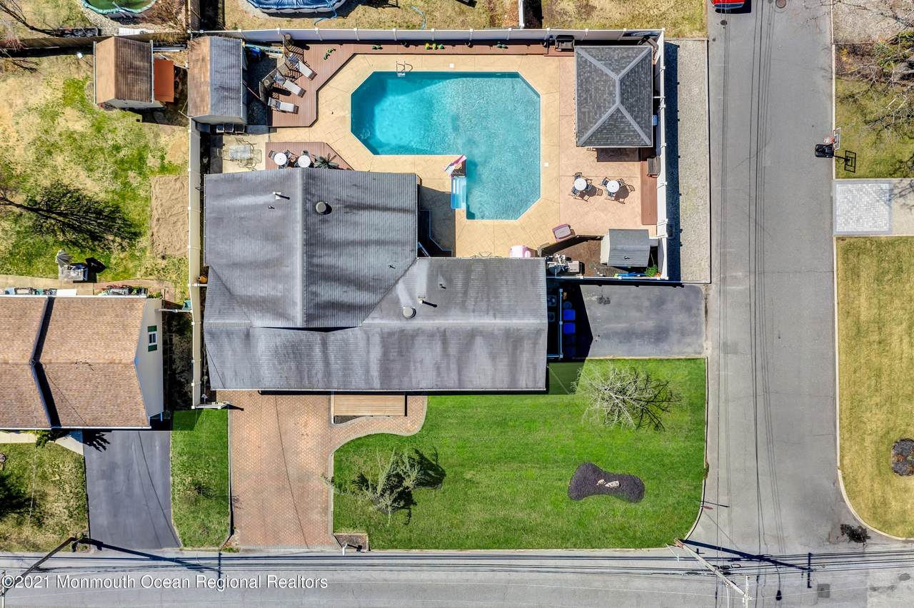 215 Baywood Boulevard - Photo 1
