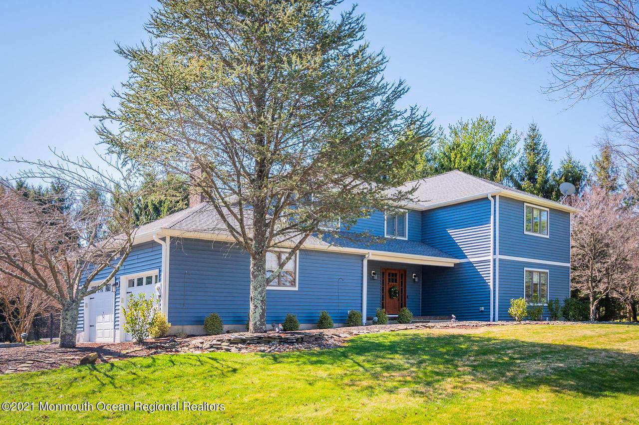 16 Dearborn Drive - Photo 1