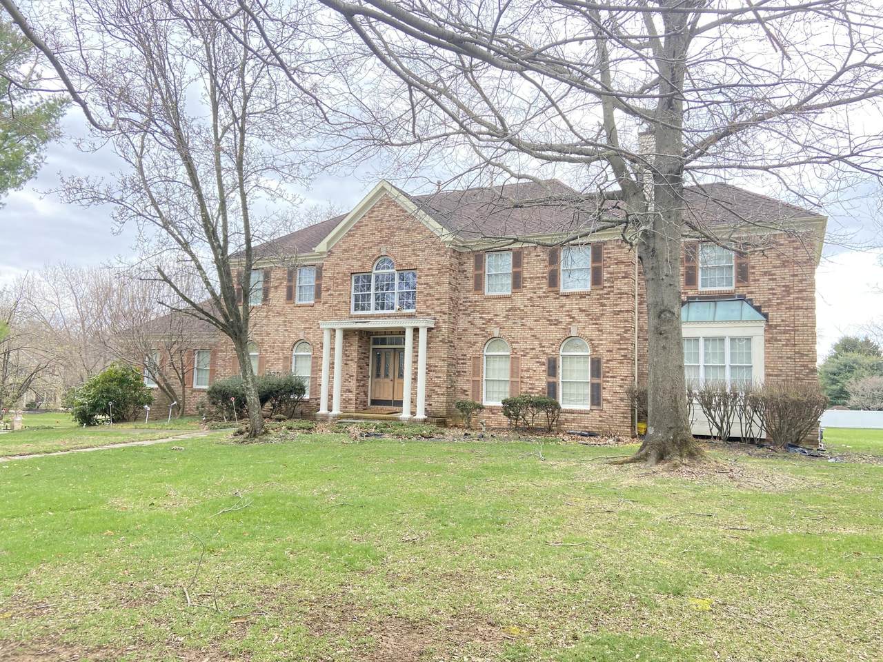 220 Sheffield Drive - Photo 1