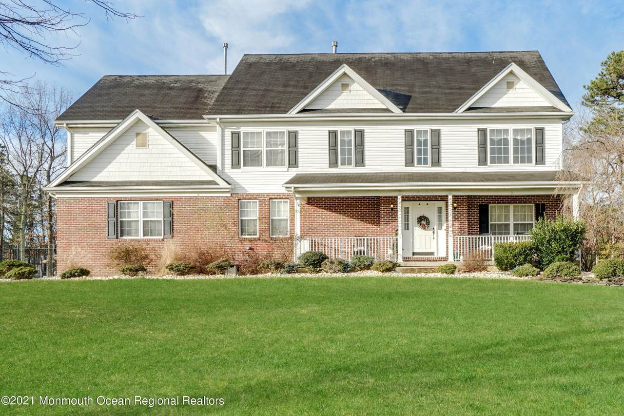 34 Woods Edge Drive - Photo 1