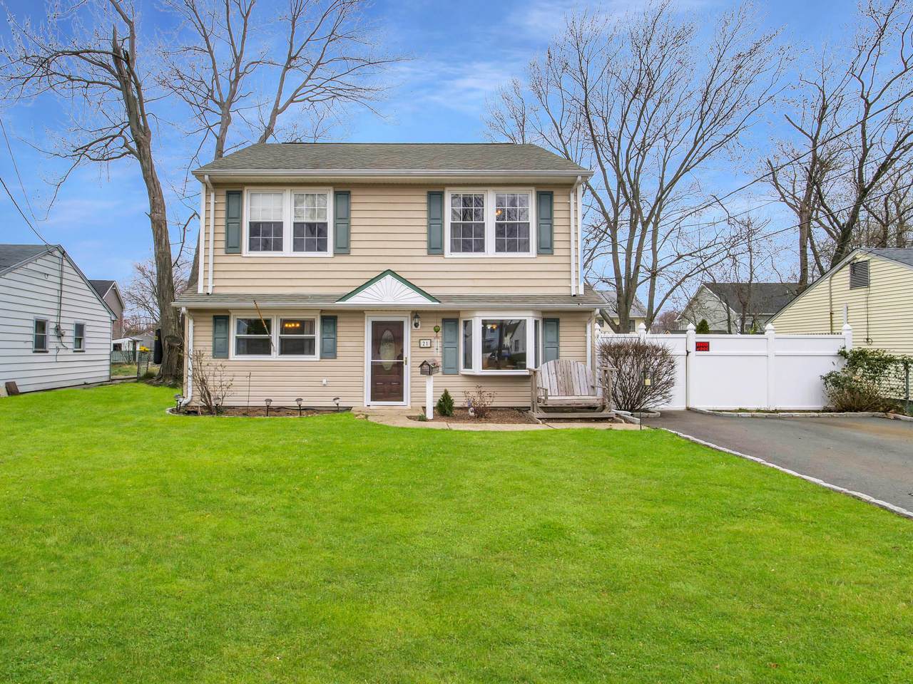 21 Crescent Road - Photo 1