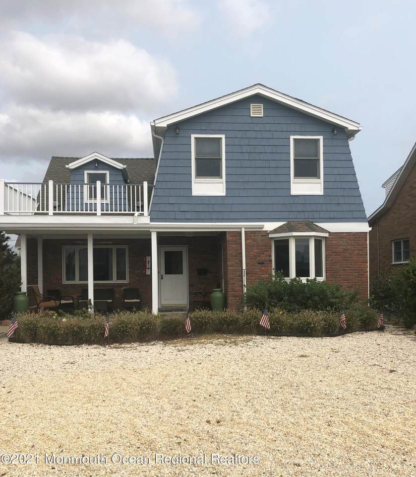 12 York Avenue - Photo 1