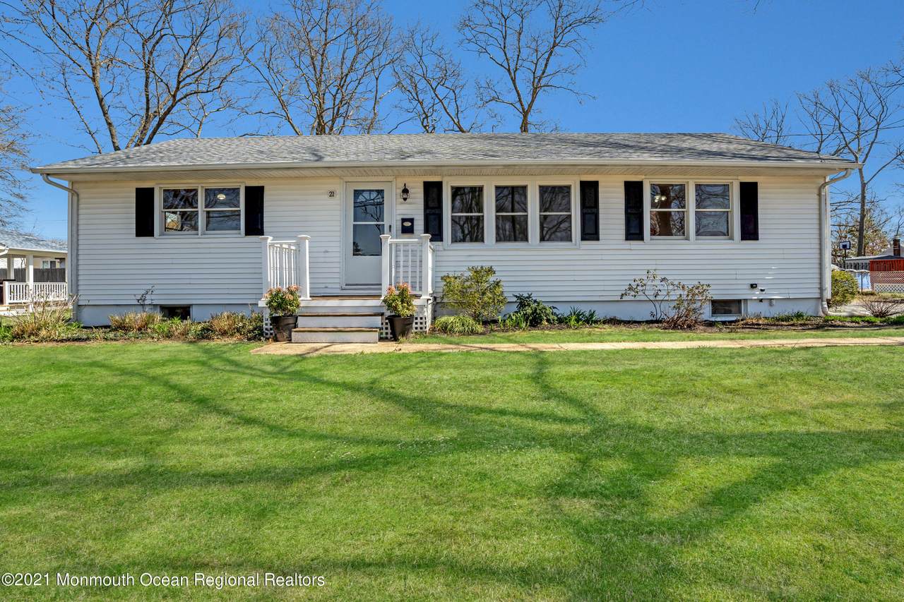 21 Washington Drive - Photo 1