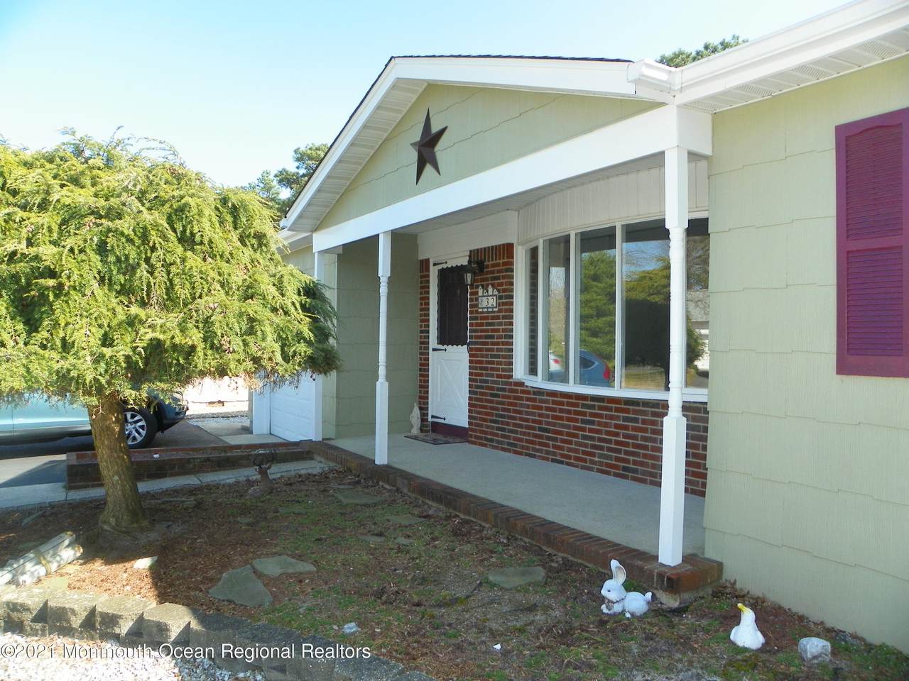 32 Castleton Drive - Photo 1