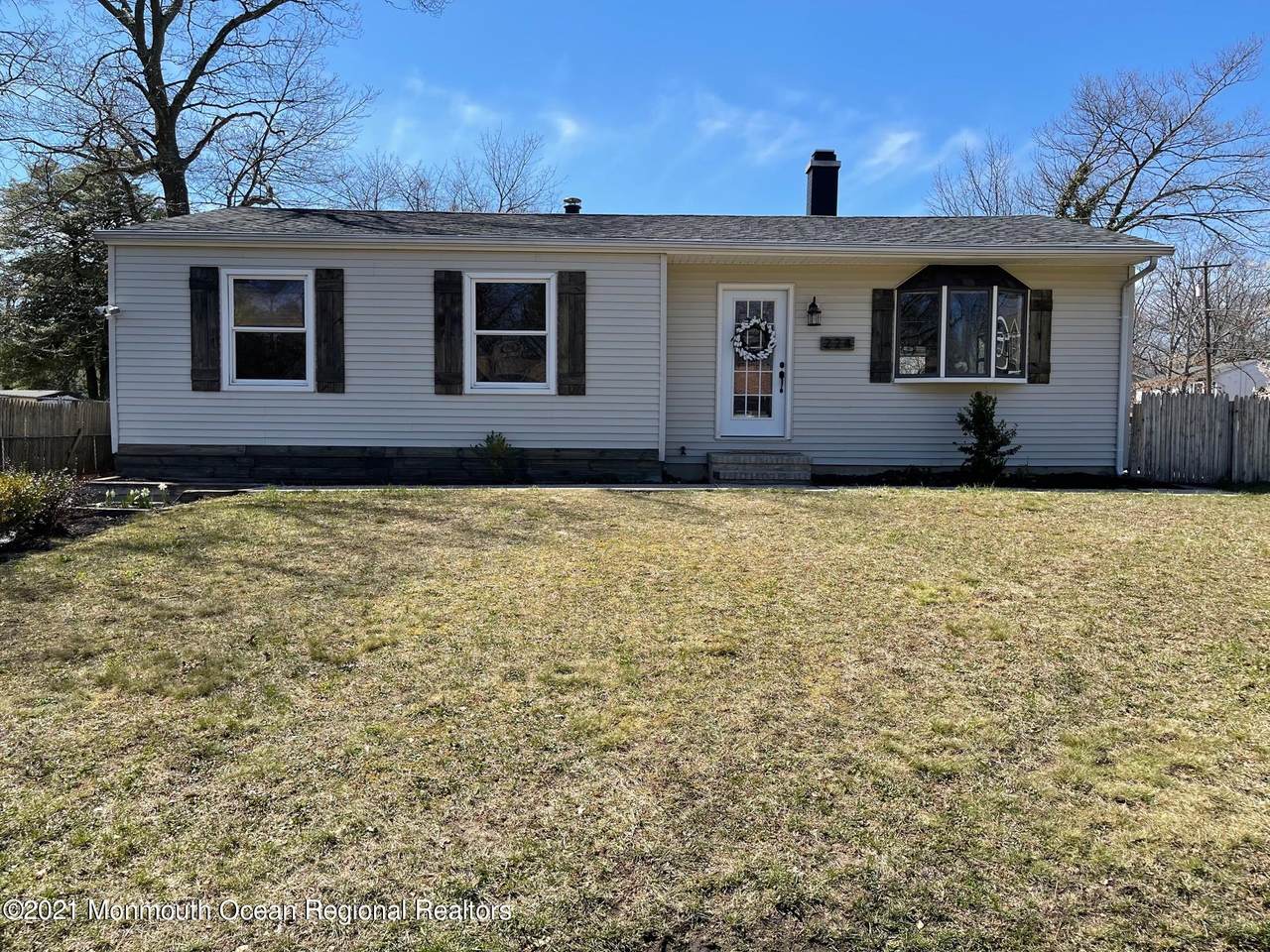224 Oak Street - Photo 1