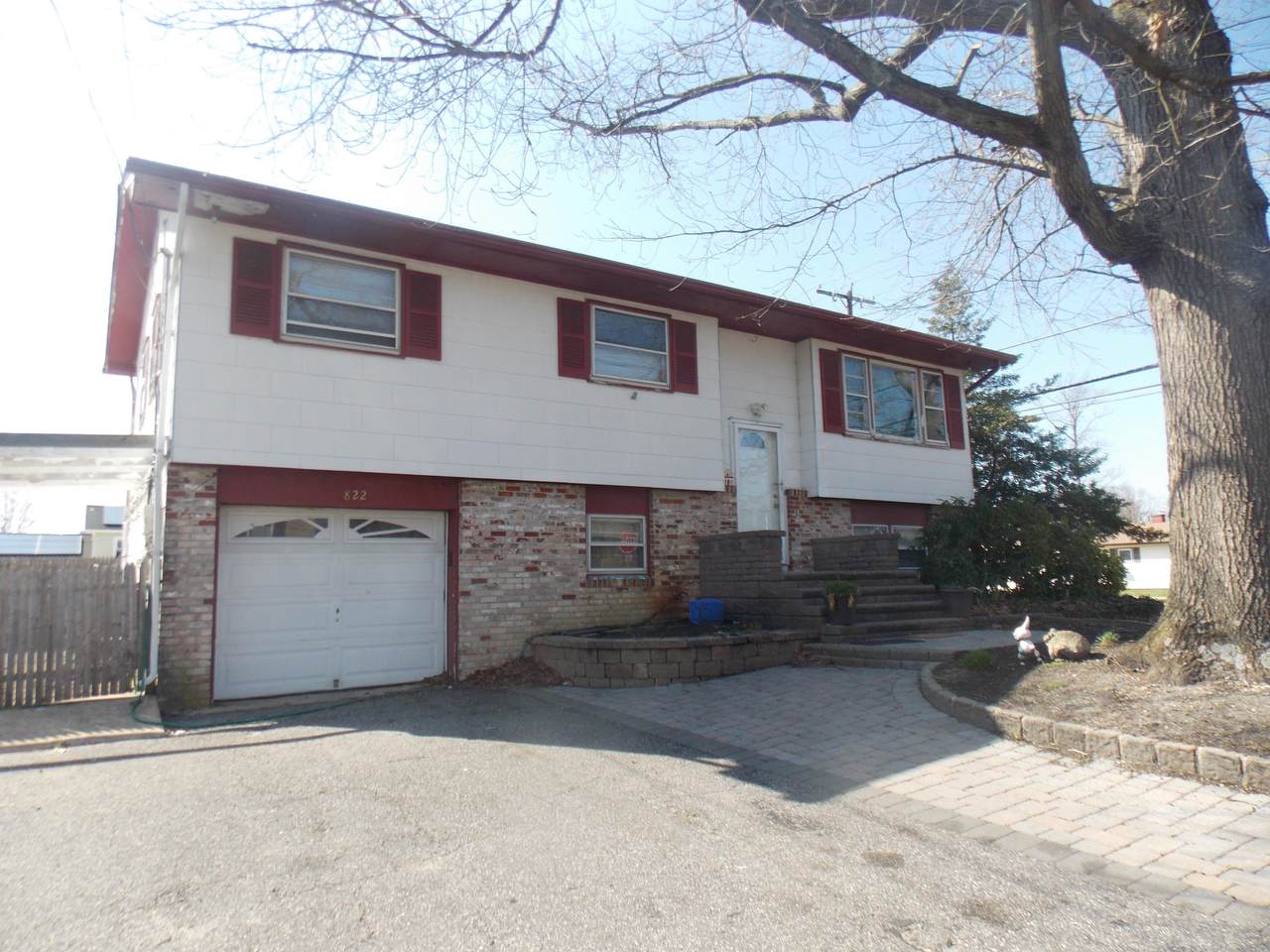 822 Warren Street - Photo 1