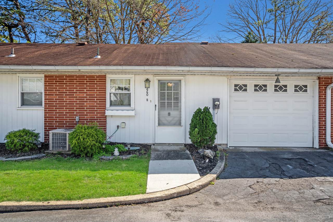 660B Plymouth Drive - Photo 1