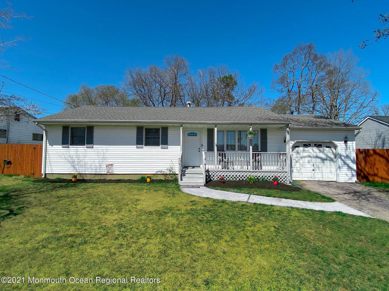 507 Maple Street - Photo 1