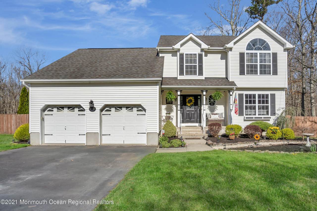 848 Miller Avenue - Photo 1