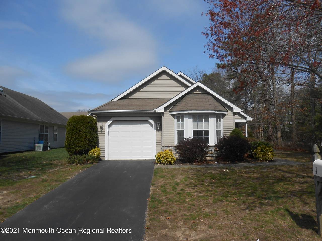 14 Rosewood Drive - Photo 1