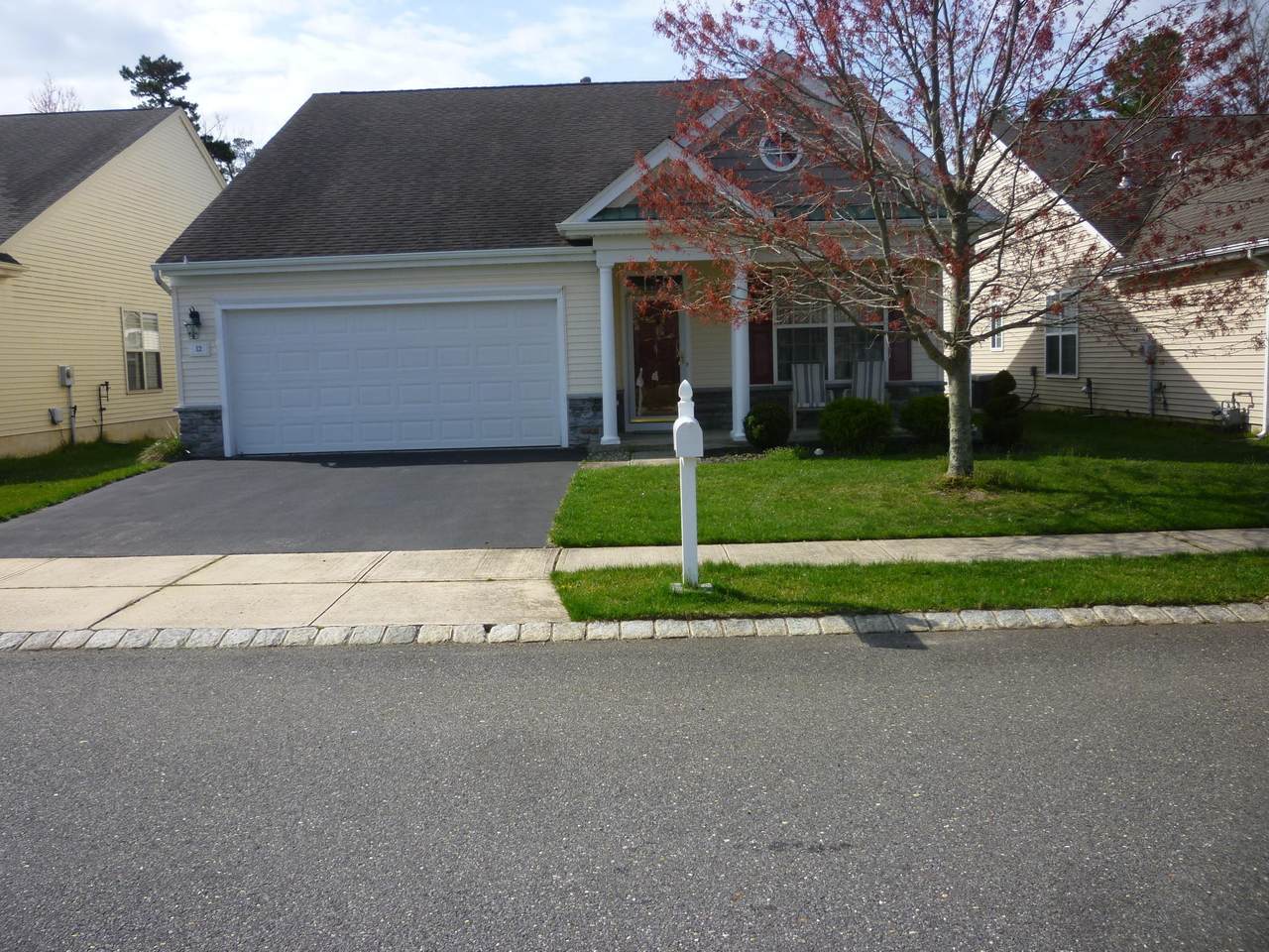 12 Vineyard Way - Photo 1