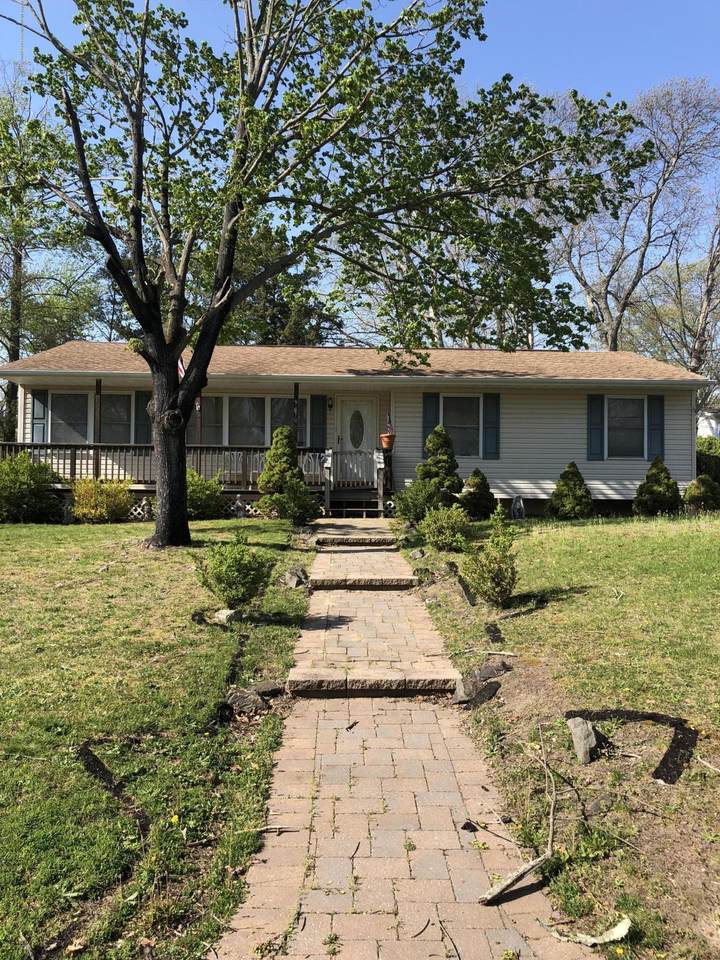 1810 Shady Lane - Photo 1