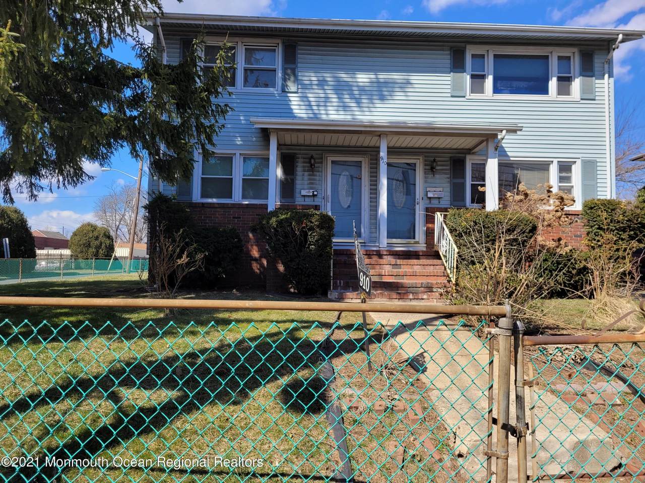 912 Randolph Avenue - Photo 1