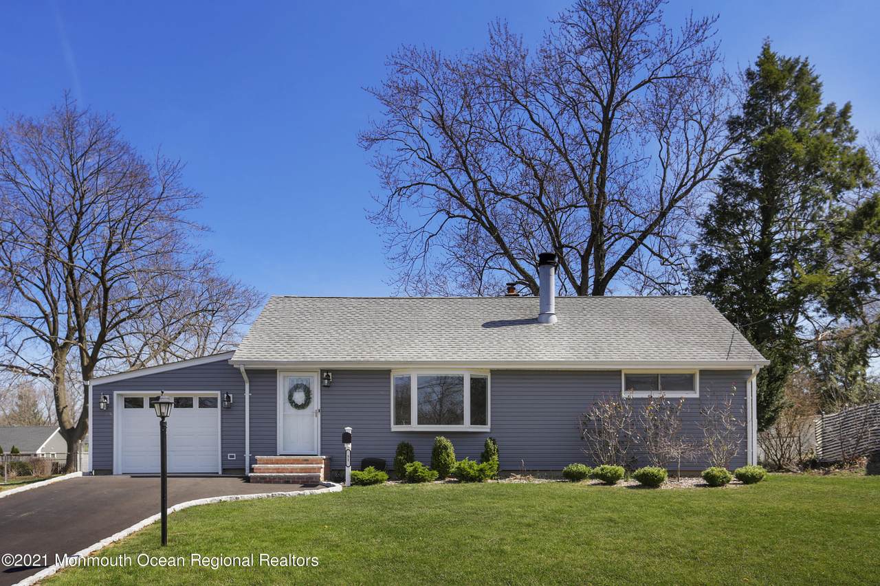 51 Fairview Drive - Photo 1