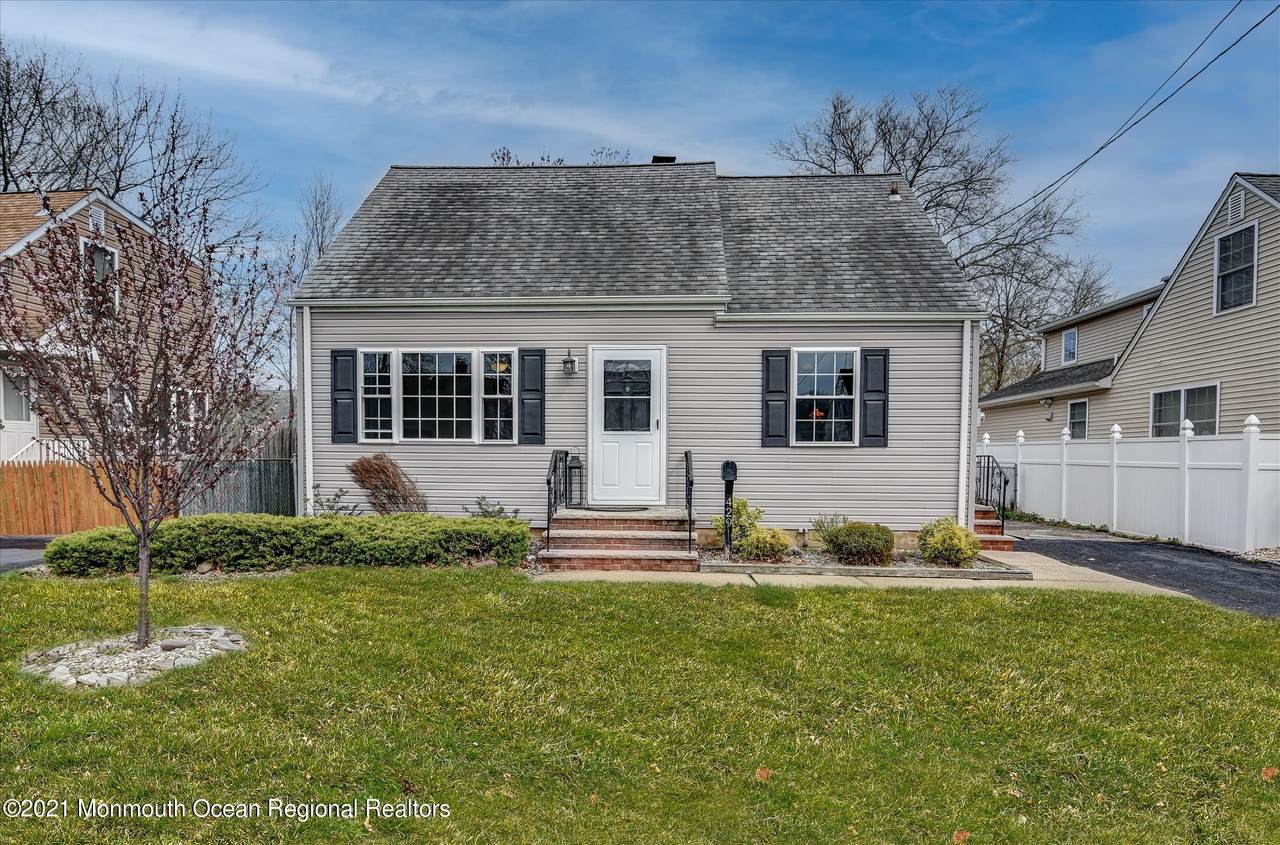429 Howard Avenue - Photo 1