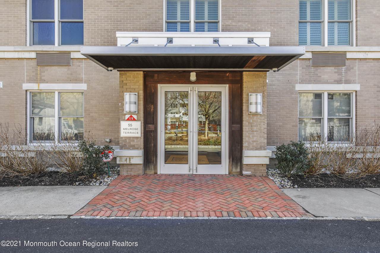 55 Melrose Terrace - Photo 1