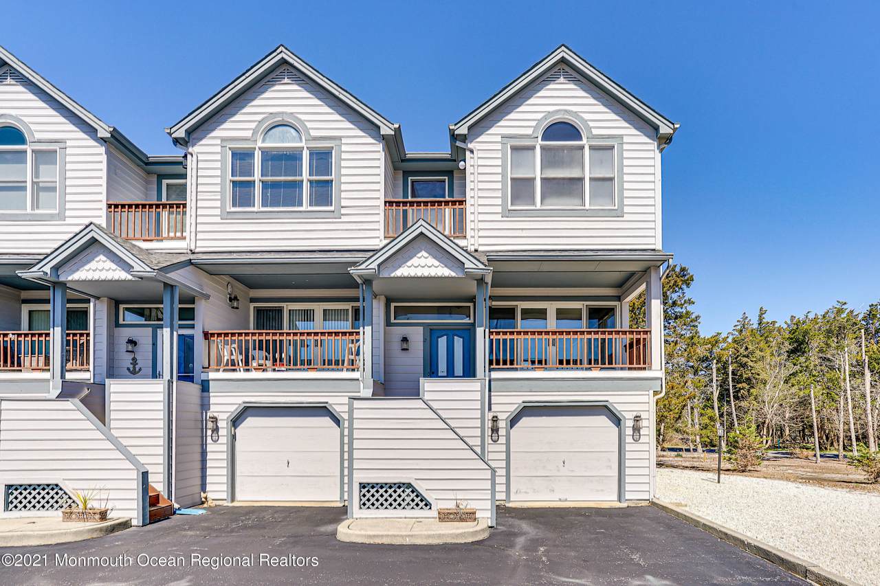 2 Mariners Pointe W - Photo 1