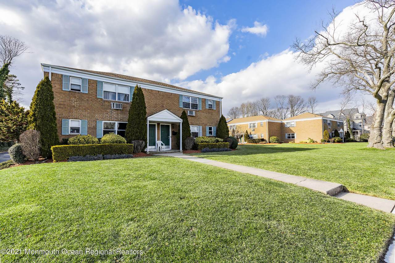 728 Greens Avenue - Photo 1