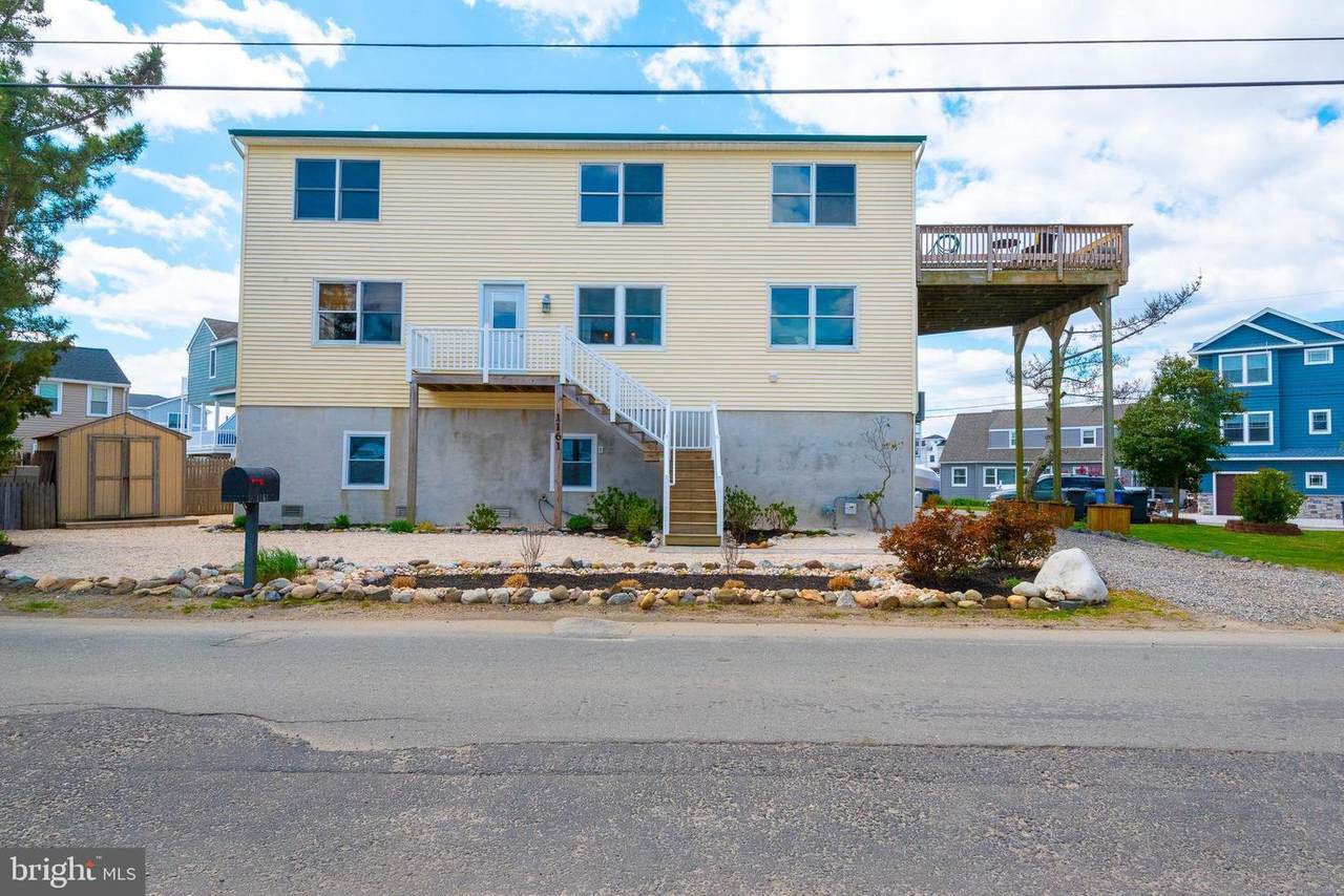 1161 Jennifer Lane - Photo 1