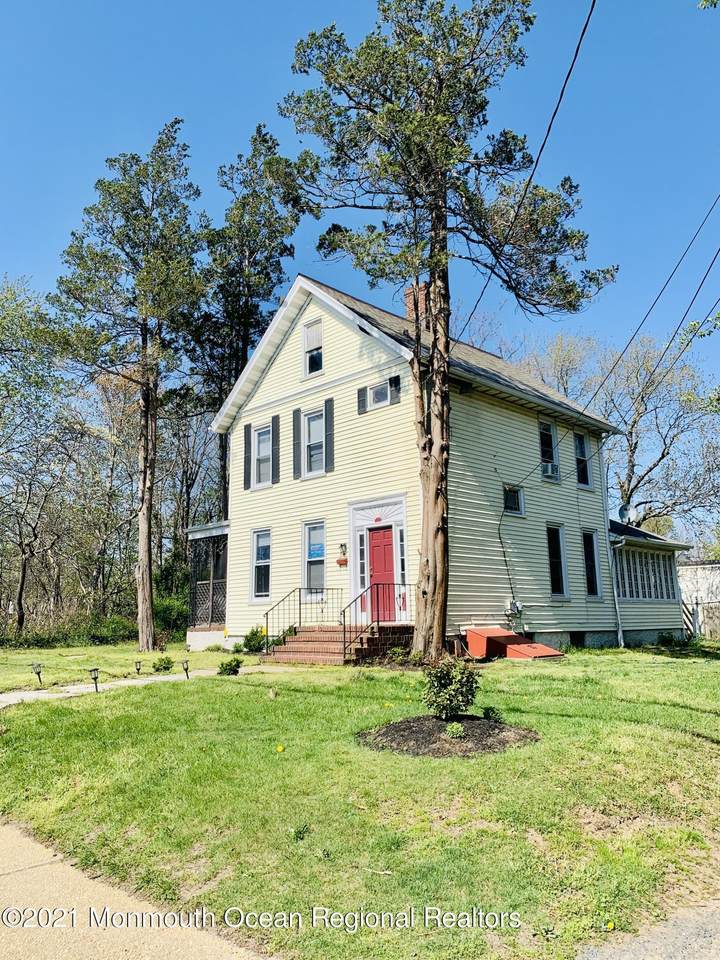 239 Broad Street - Photo 1