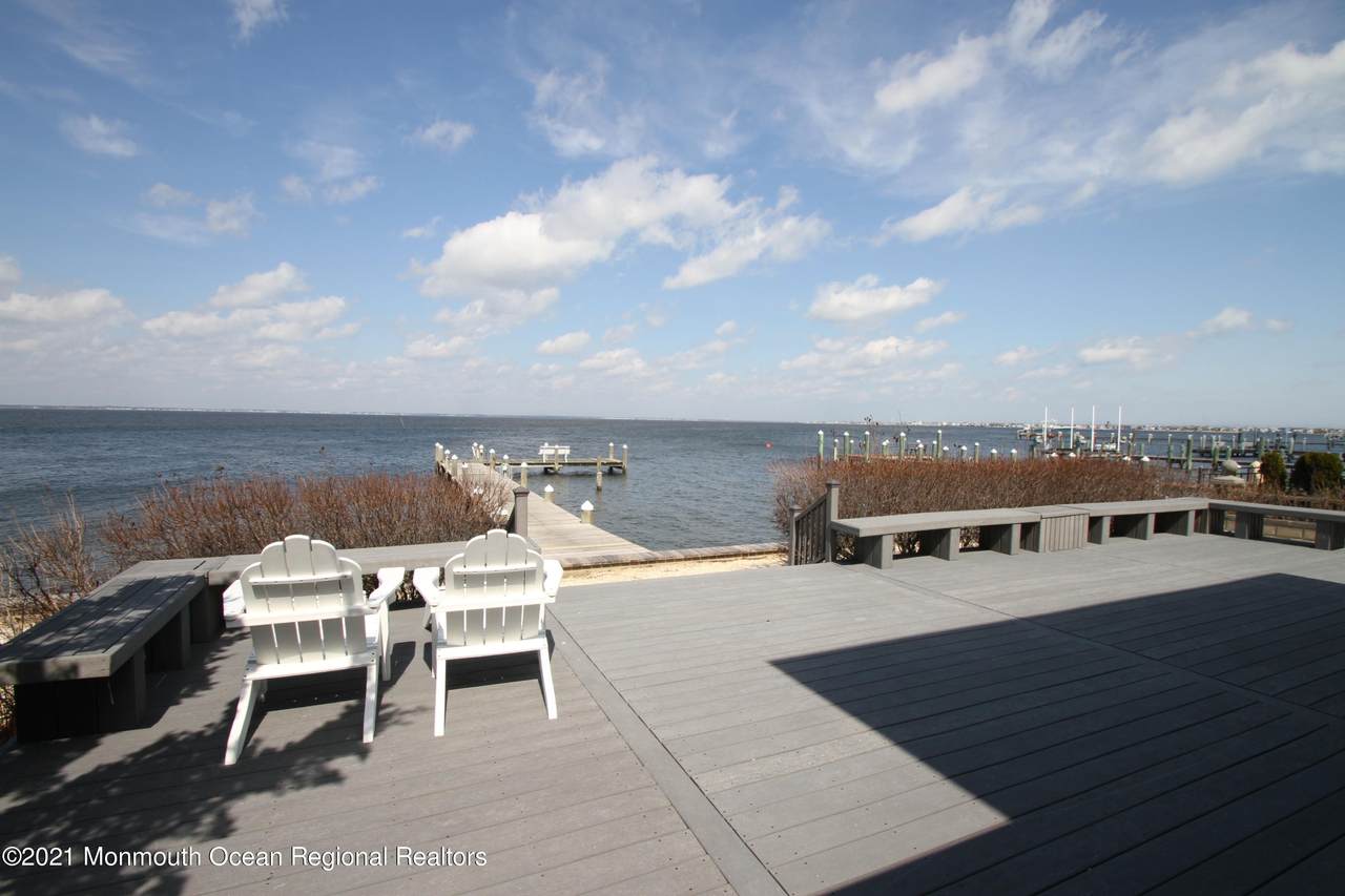 99 Pershing Boulevard - Photo 1
