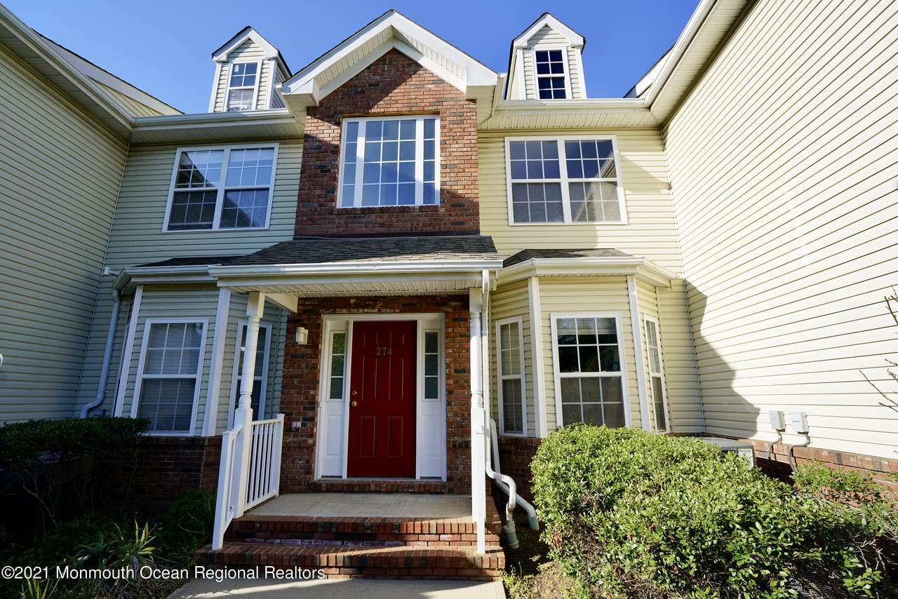 274 Pinelli Drive - Photo 1
