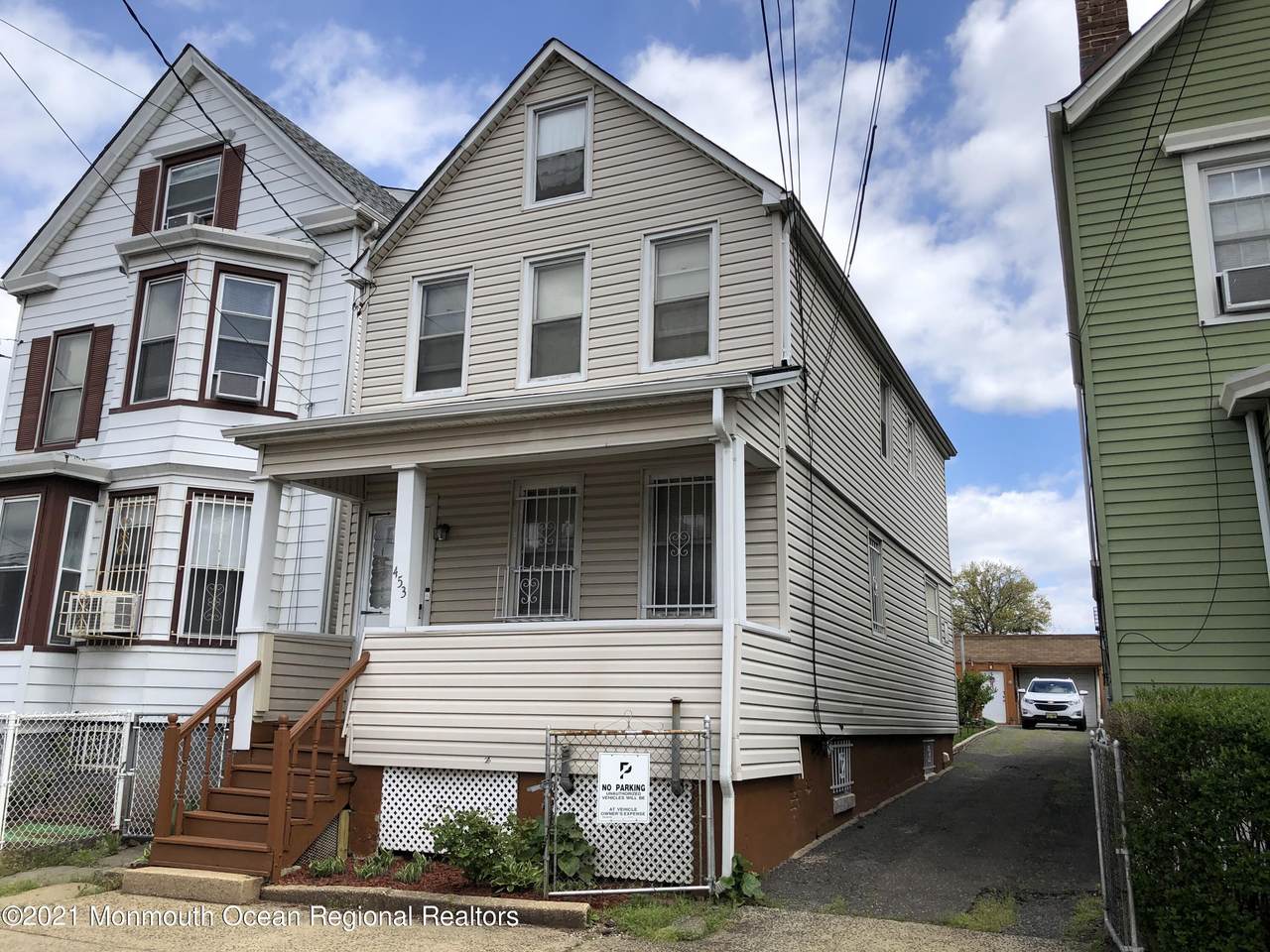 453 1st Avenue - Photo 1