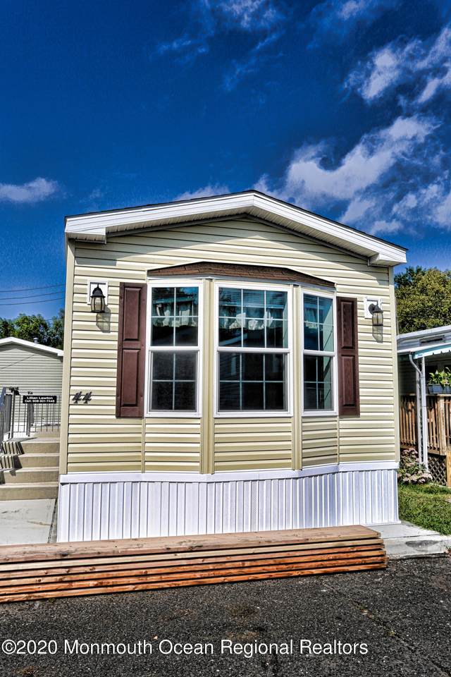 39 Monique Circle - Photo 1