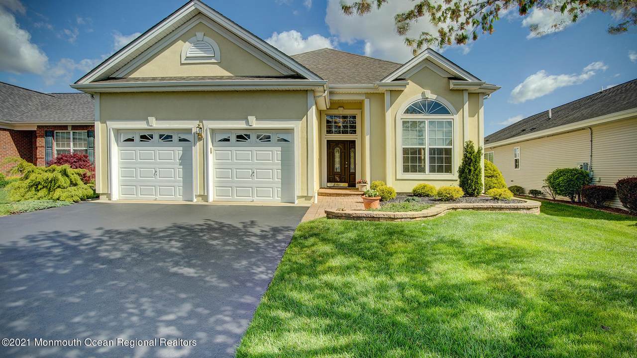190 Huntington Drive - Photo 1