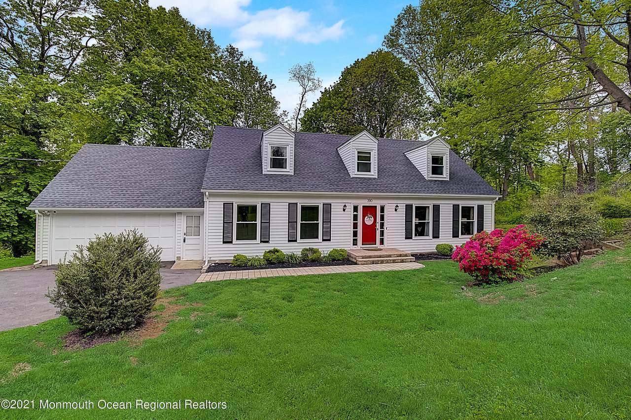 390 Kings Highway - Photo 1