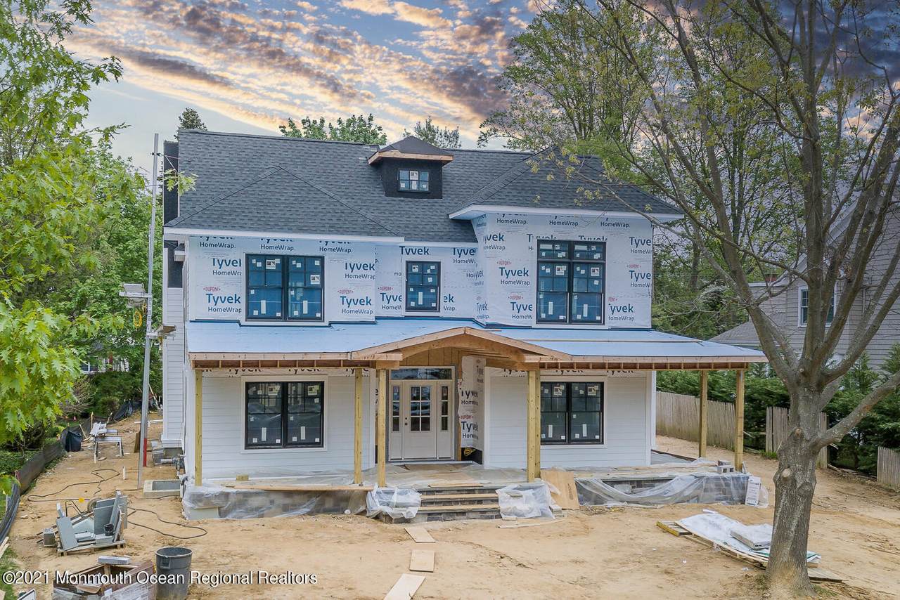 225 Cambridge Avenue - Photo 1