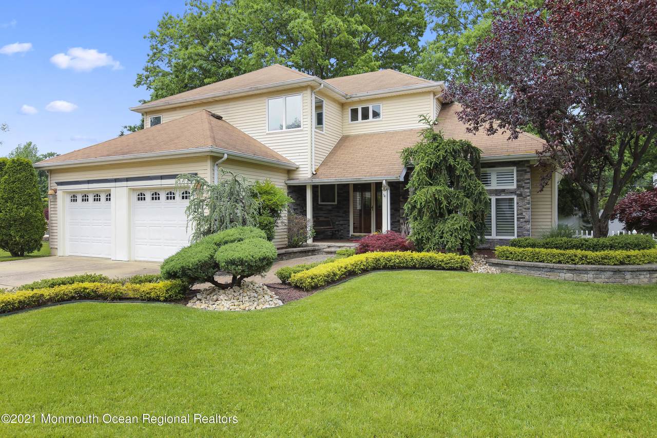 8 Anderson Avenue - Photo 1