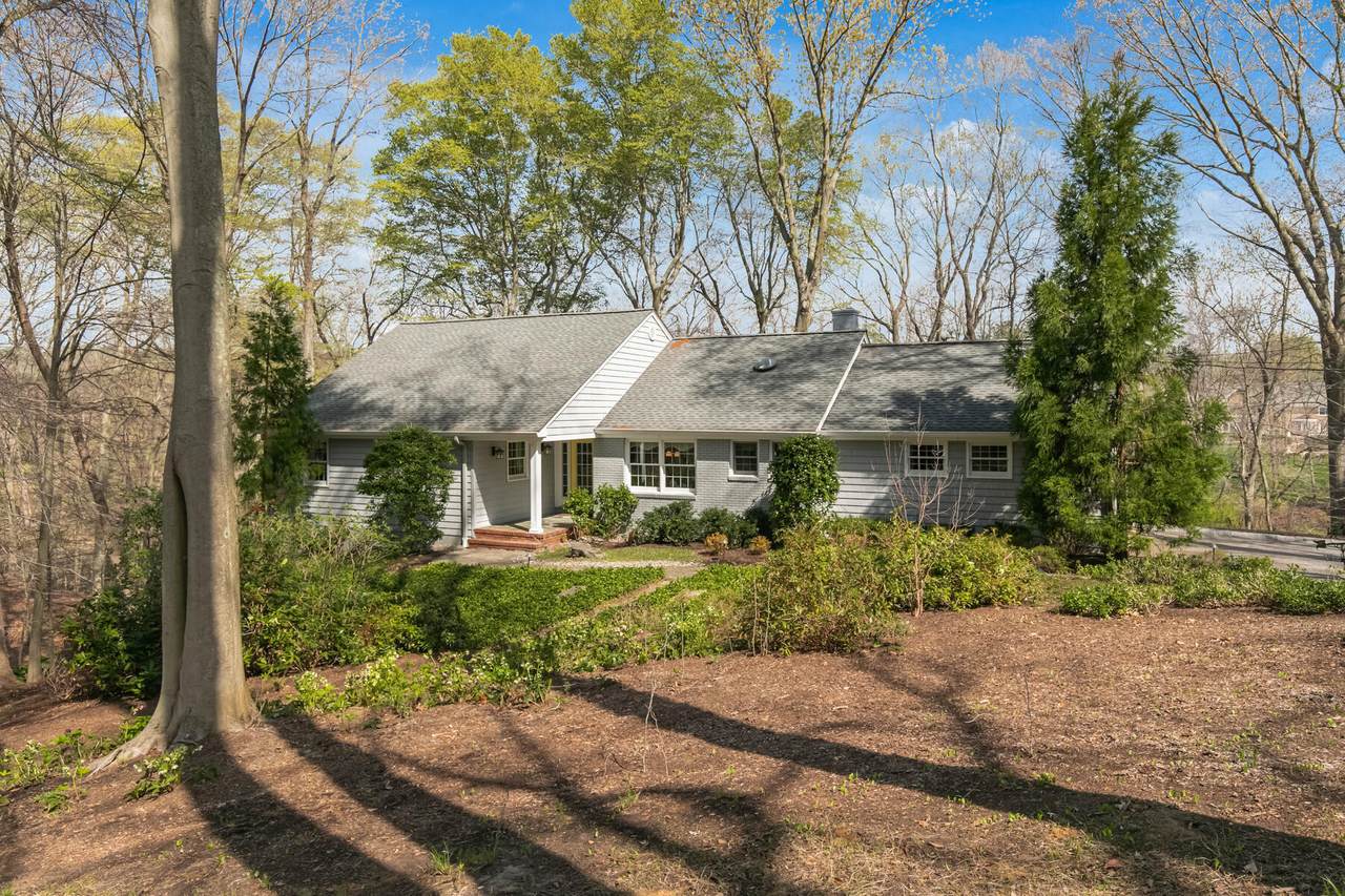 23 Mountainside Drive - Photo 1