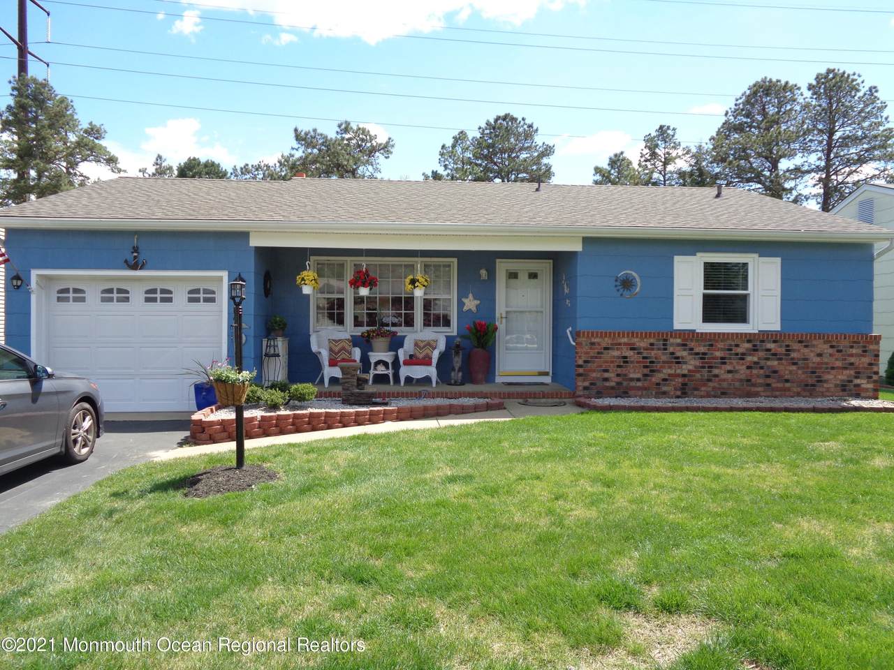 293 Westbrook Drive - Photo 1