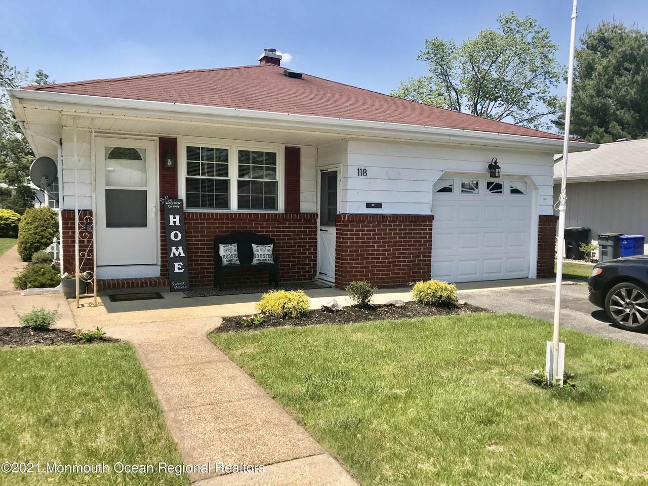 118 Guadeloupe Drive - Photo 1