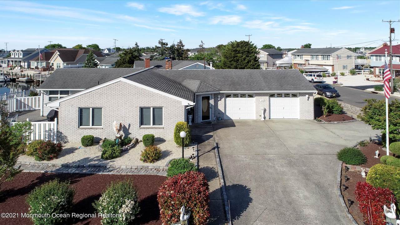 276 Bay Shore Drive - Photo 1