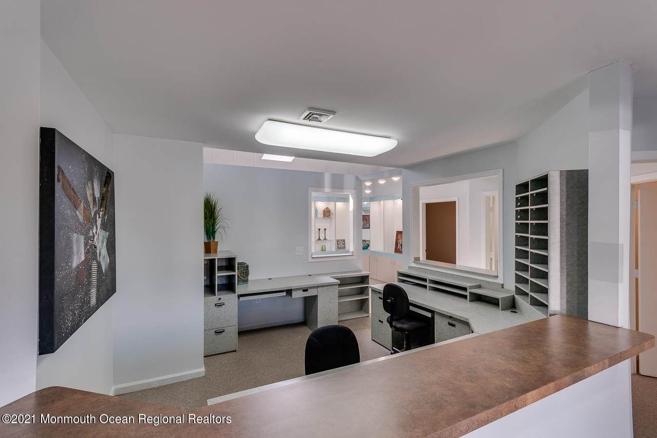 59 Memorial Parkway - Photo 1