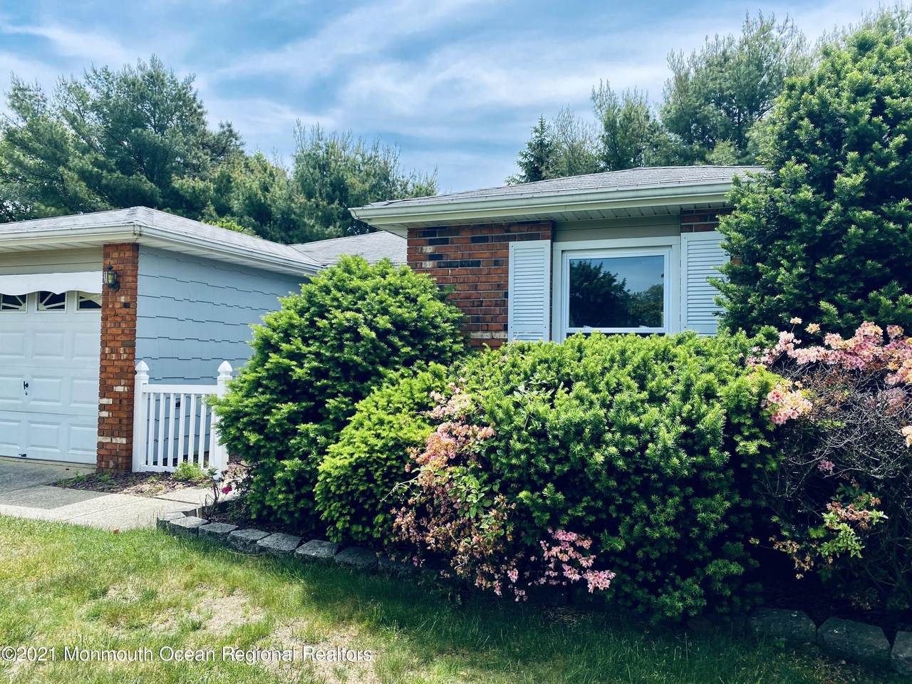 121 Lions Head Boulevard - Photo 1