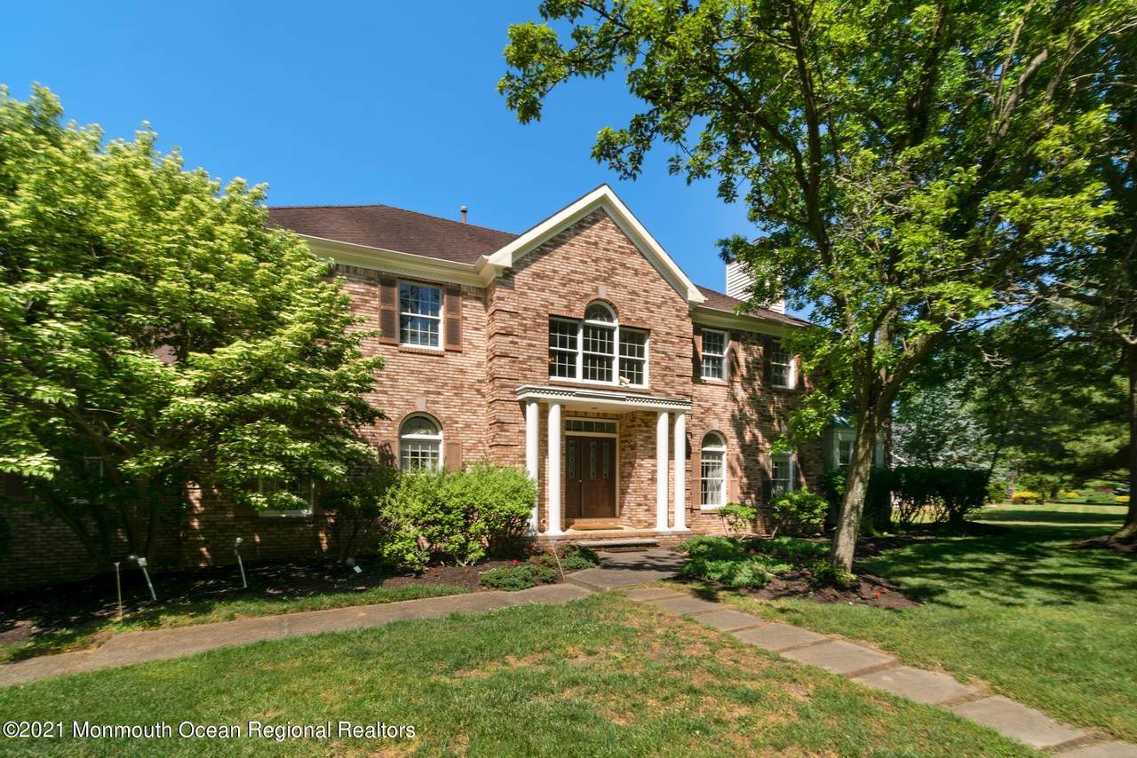220 Sheffield Drive - Photo 1