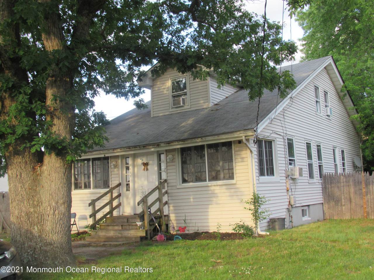 1059 Old Freehold Road - Photo 1