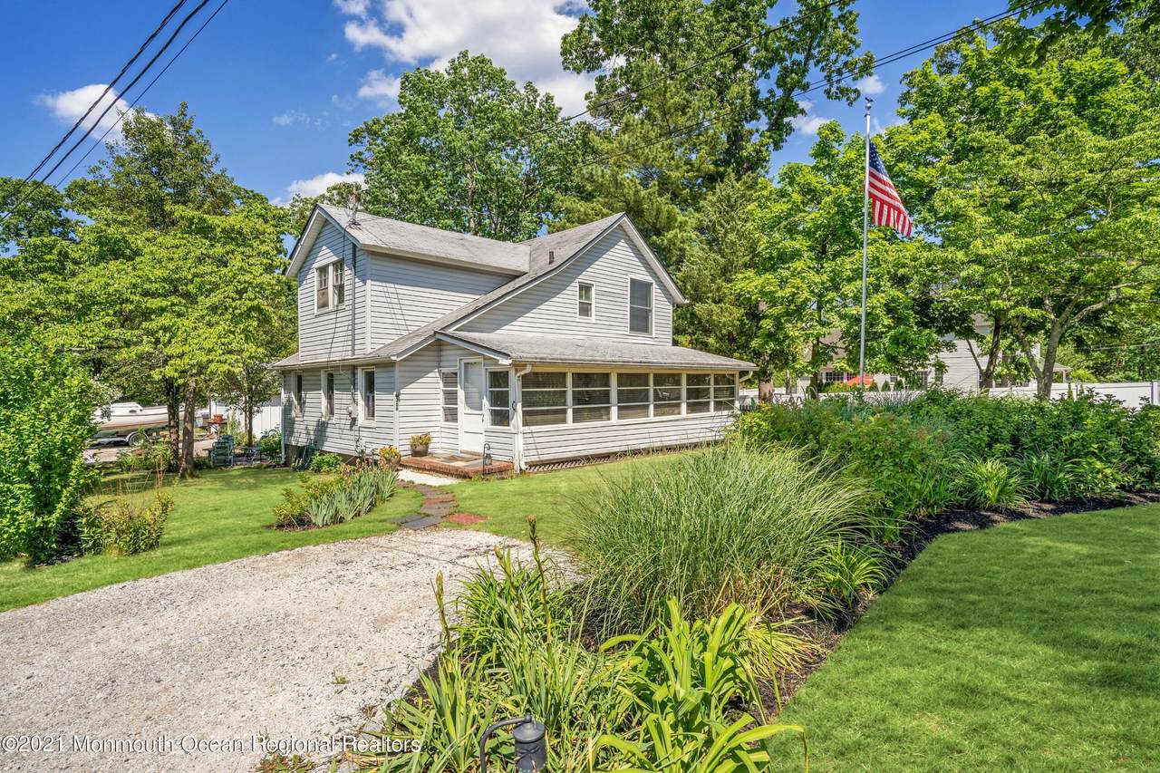 266 Princeton Avenue - Photo 1
