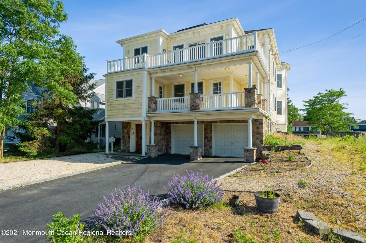57 Bayside Parkway - Photo 1