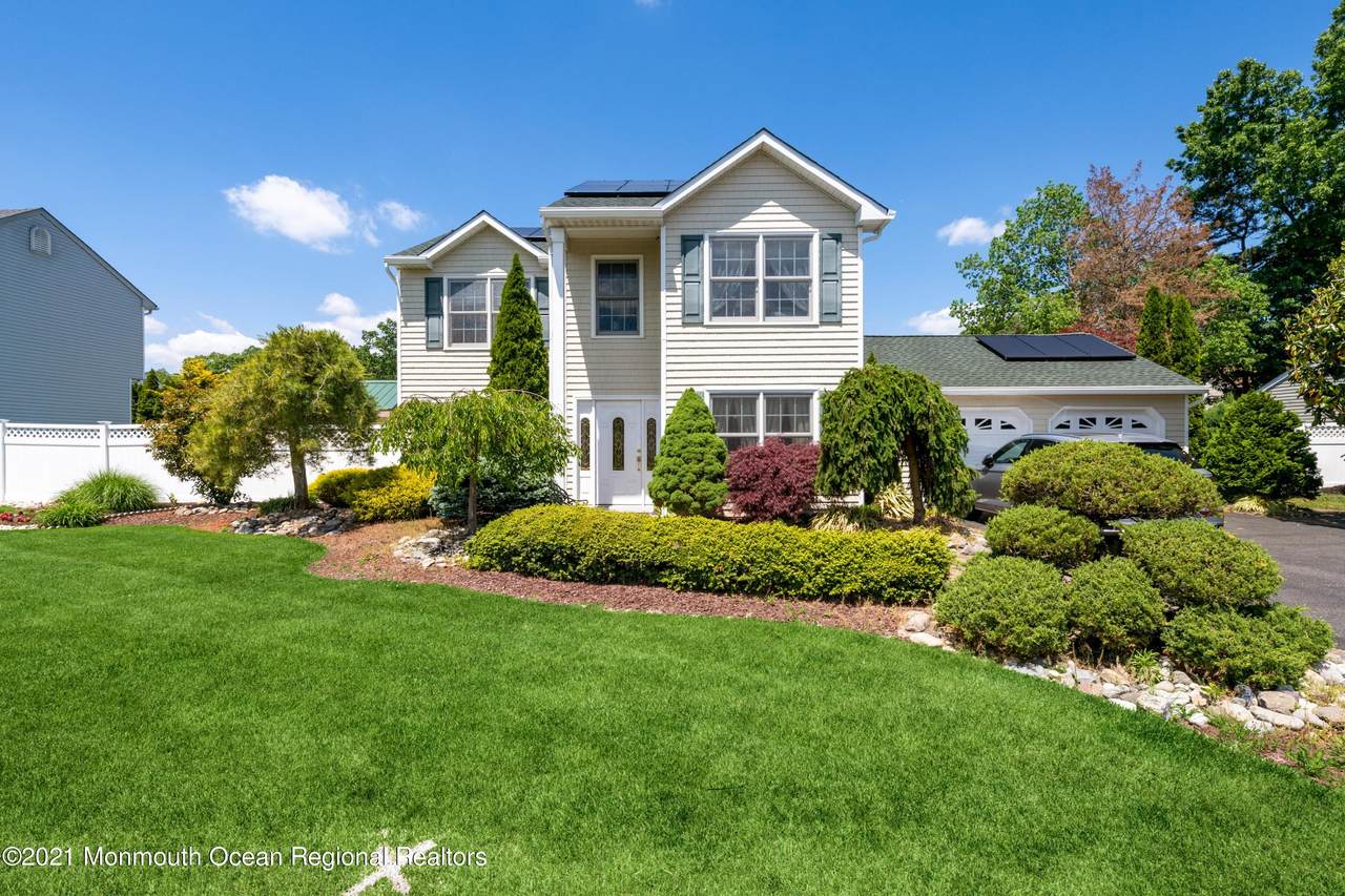 12 Shadow Ridge Court - Photo 1